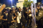 Etíopes protestan en Tel Aviv (Oren Ziv, Activestills).